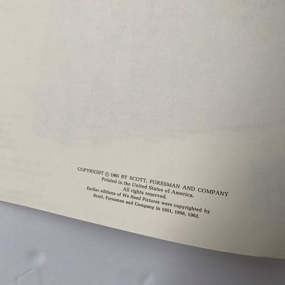 1965 Vintage We Read Pictures Book - Picture 5 of 8